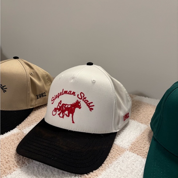 Rare SnapBack - Picture 1 of 1